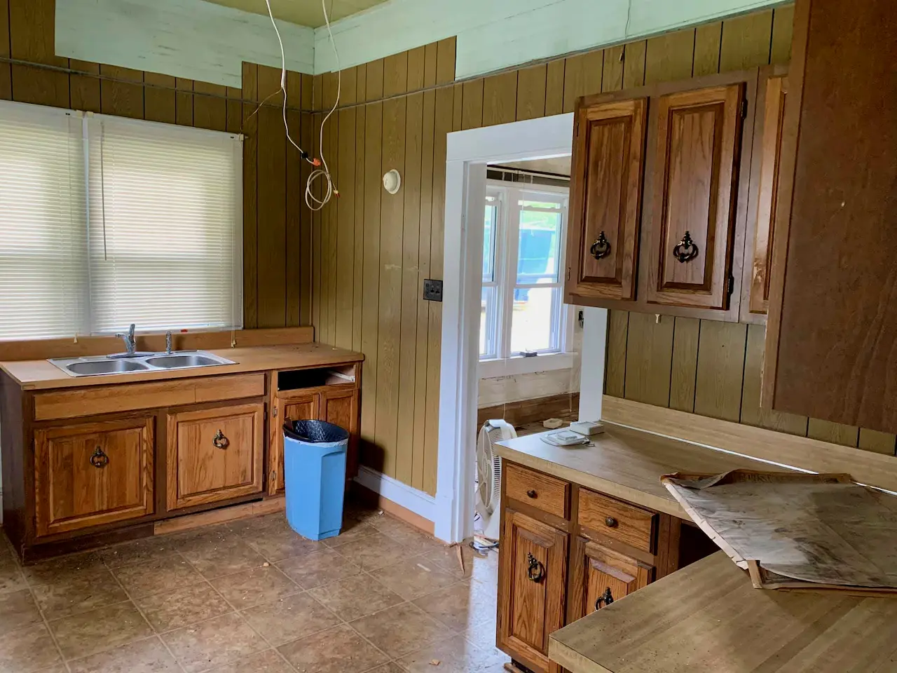 Kitchen before renovation