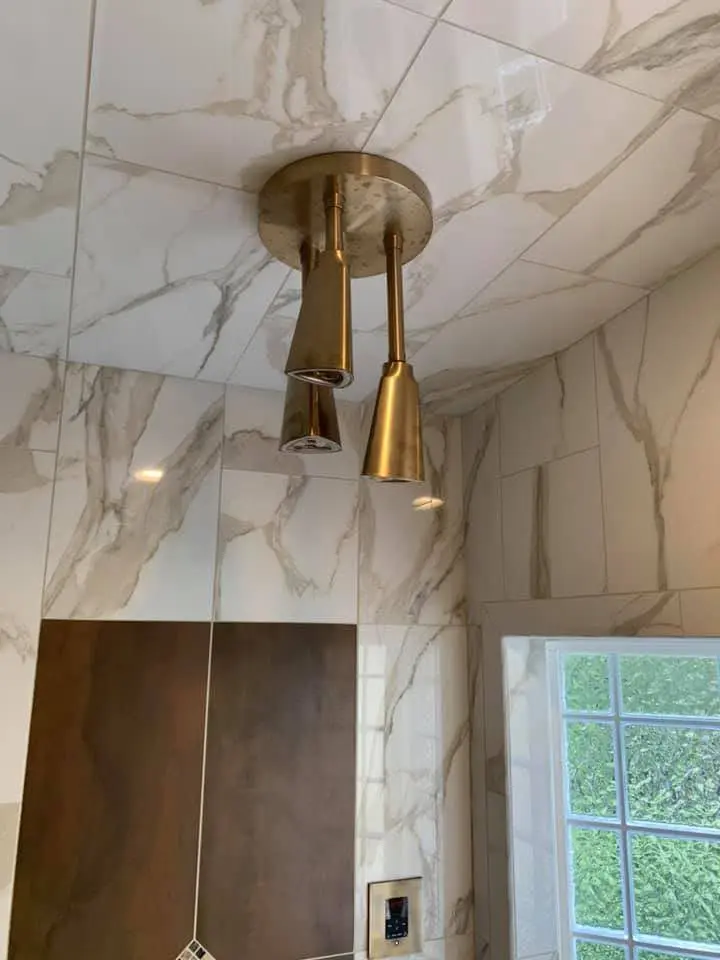 Shower lighting and surface detail